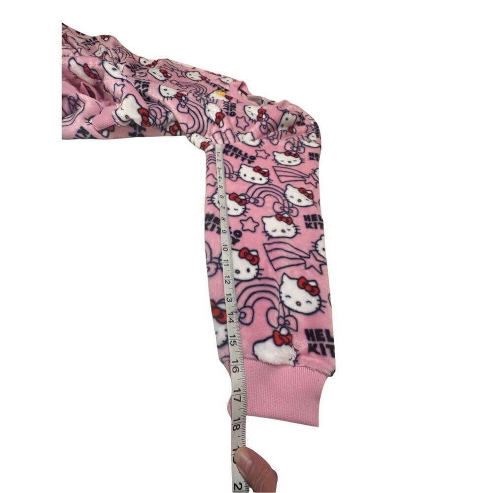 Hello Kitty Women's Plush Graphic Character Sweatshirt Gift Box, Size L NWT - Picture 7 of 8